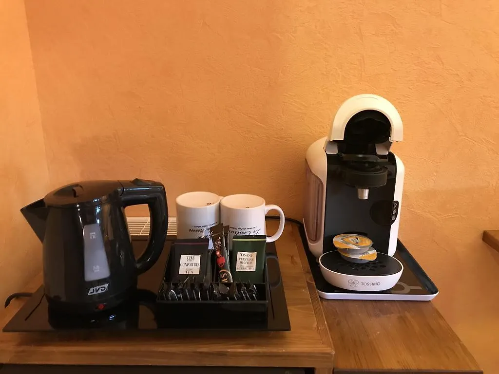 Hotel Le Castrum Villeneuve-dʼOlmes