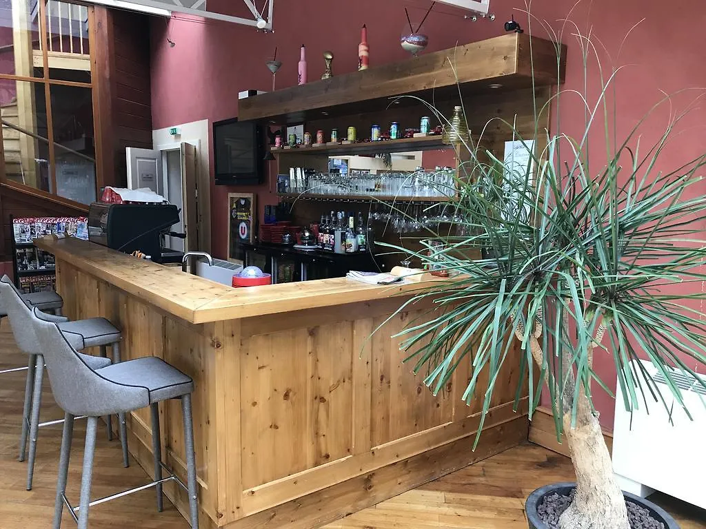 Hotel Le Castrum Villeneuve-dʼOlmes